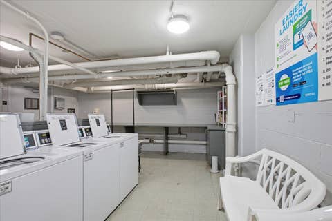 Tiny photo for 33 E Cedar Street #5B, Chicago, IL 60611 (MLS # 12629771)