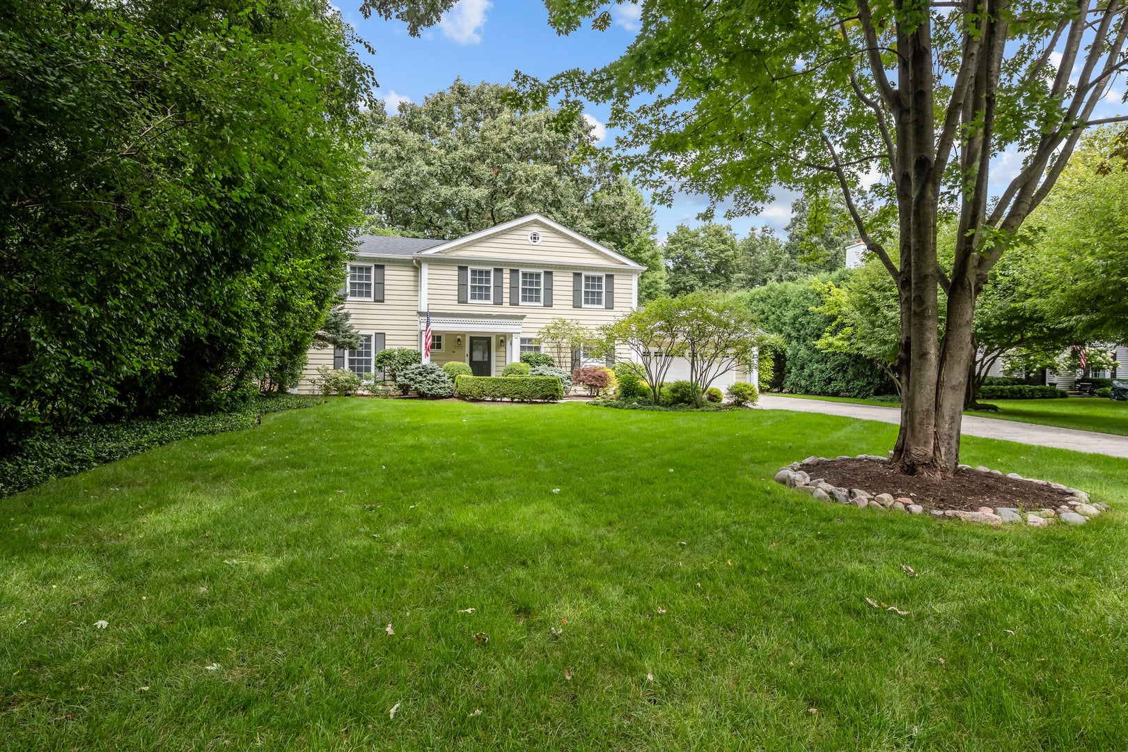 777 Cherokee Road