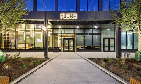 1114 W Carroll Avenue 2708 Chicago IL 60607