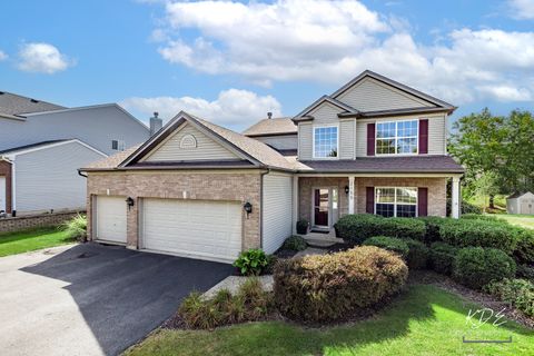 Photo of 2155 Grand Pointe Trail, Aurora, IL 60503 (MLS # 12452344)