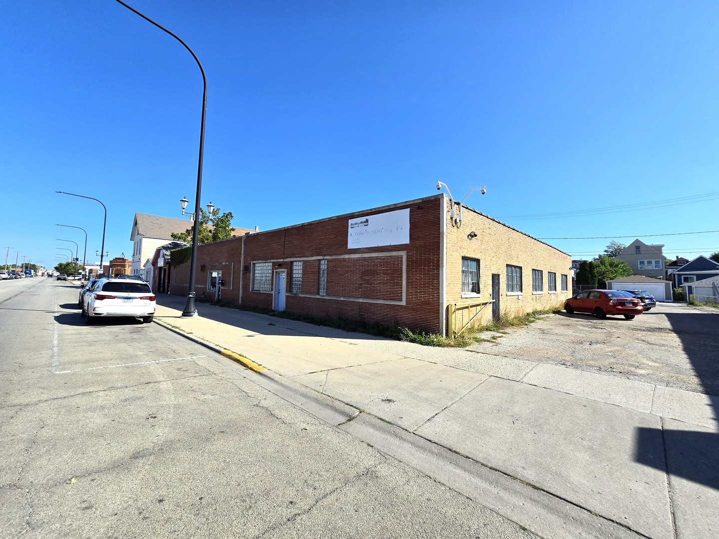 1411 S Laramie Avenue