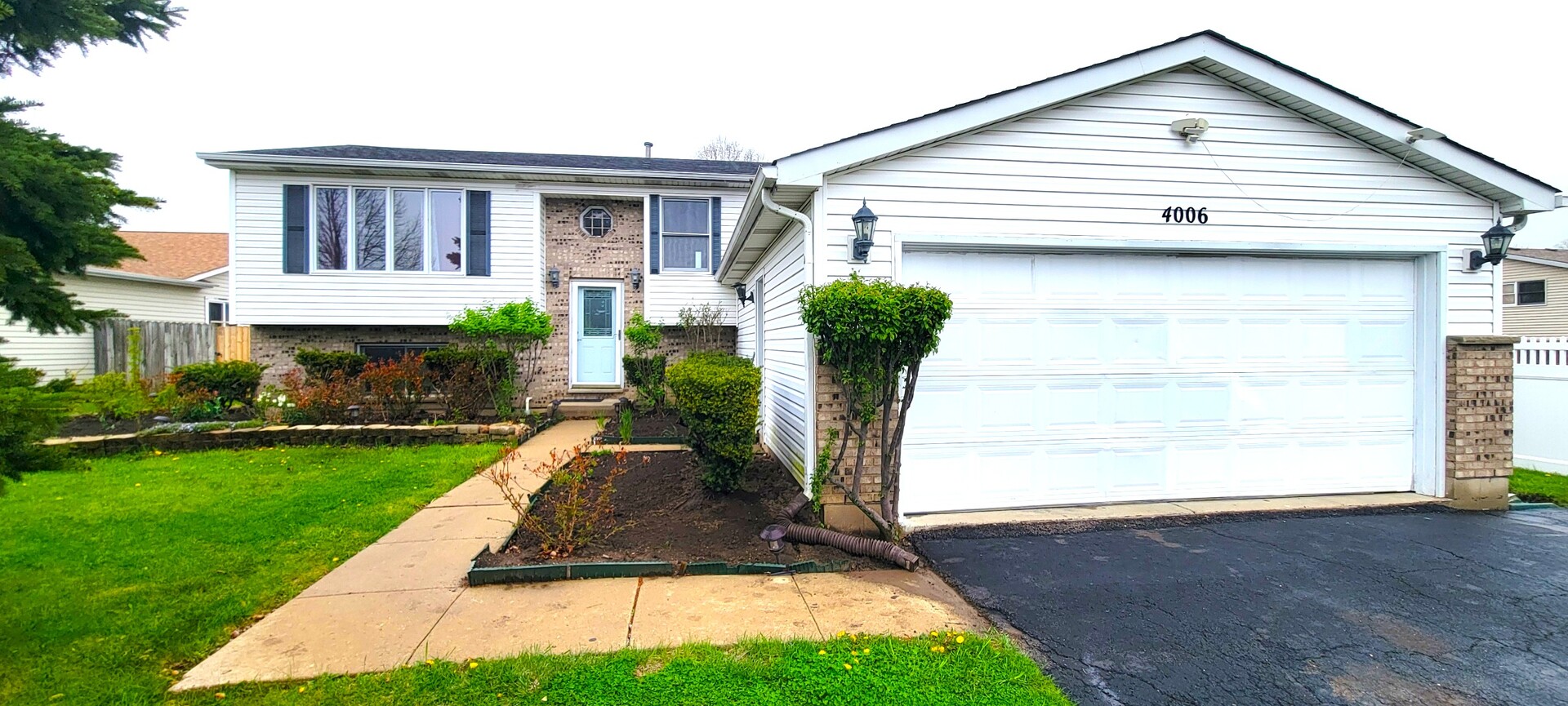 4006 Hill Drive