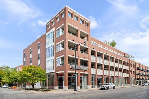 Photo of 1611 N Hermitage Avenue #205, Chicago, IL 60622 (MLS # 12491356)