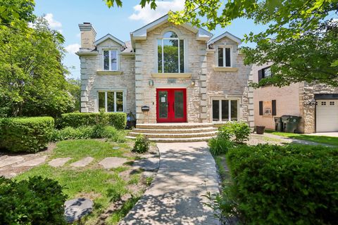 Tiny photo for 6857 N Knox Avenue, Lincolnwood, IL 60712 (MLS # 12590908)