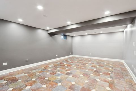 Tiny photo for 6857 N Knox Avenue, Lincolnwood, IL 60712 (MLS # 12590908)