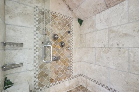 Tiny photo for 6857 N Knox Avenue, Lincolnwood, IL 60712 (MLS # 12590908)