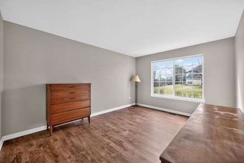 Tiny photo for 446 cromwell Circle #4, Bartlett, IL 60103 (MLS # 12584537)