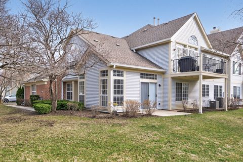 Tiny photo for 446 cromwell Circle #4, Bartlett, IL 60103 (MLS # 12584537)