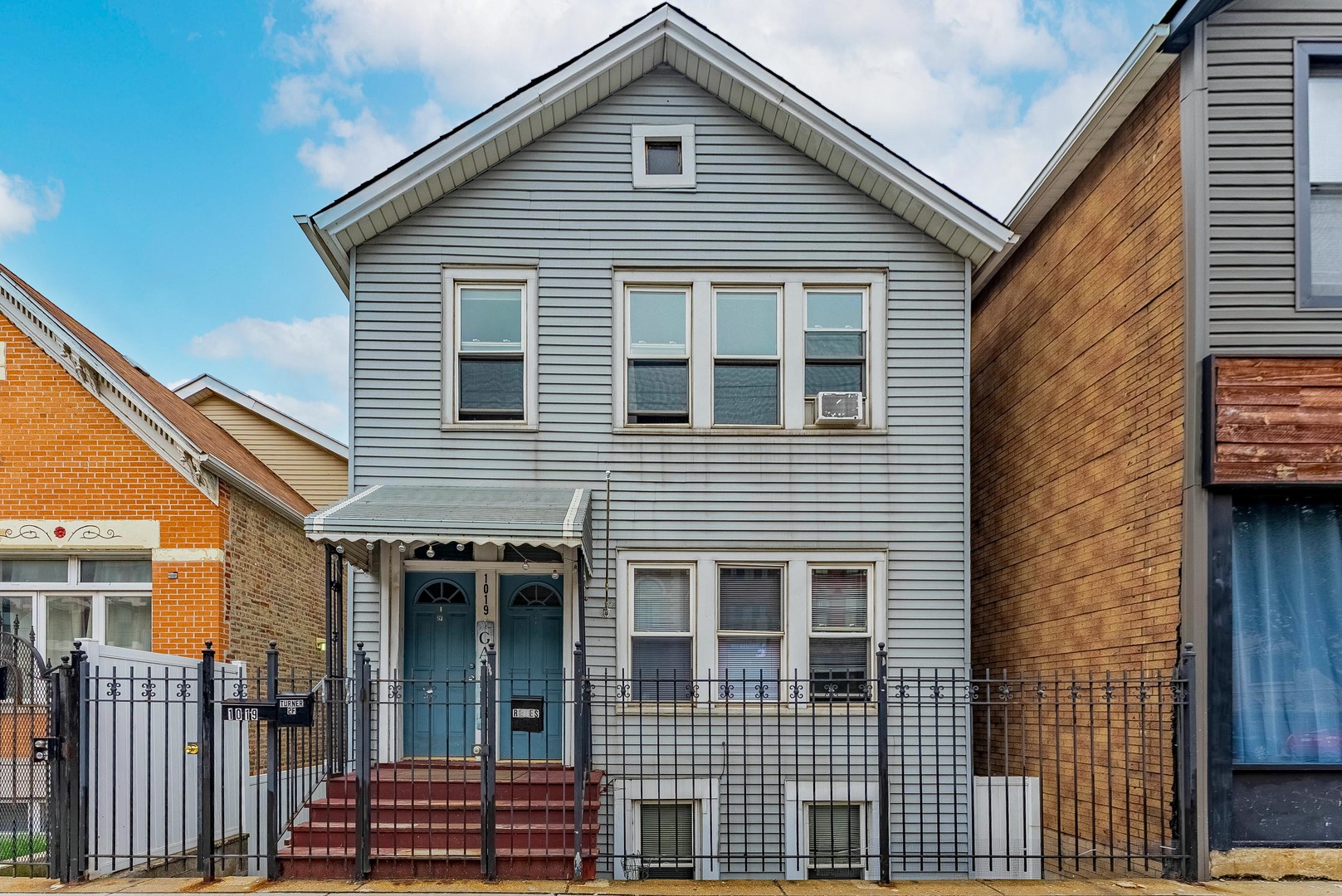1019 W 18th Street