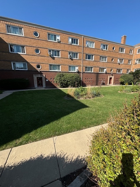 1106 N Harlem Avenue 2