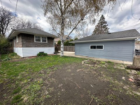 Tiny photo for 3729 Grove Avenue, Berwyn, IL 60402 (MLS # 12476859)