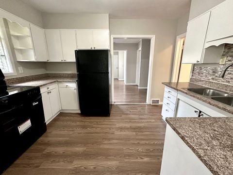 Tiny photo for 3729 Grove Avenue, Berwyn, IL 60402 (MLS # 12476859)