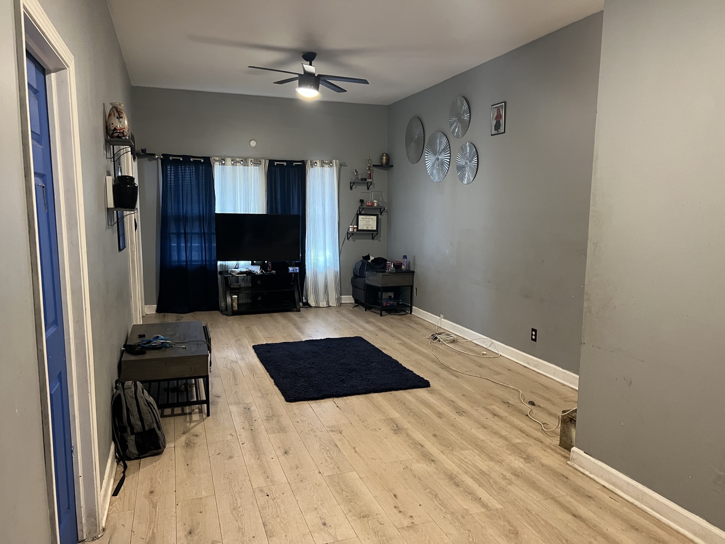 7618 S Drexel Avenue