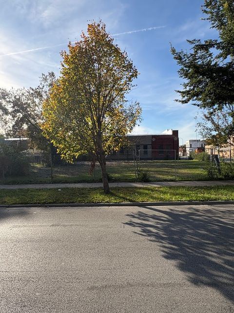 5900 S Loomis Boulevard Chicago IL 60636