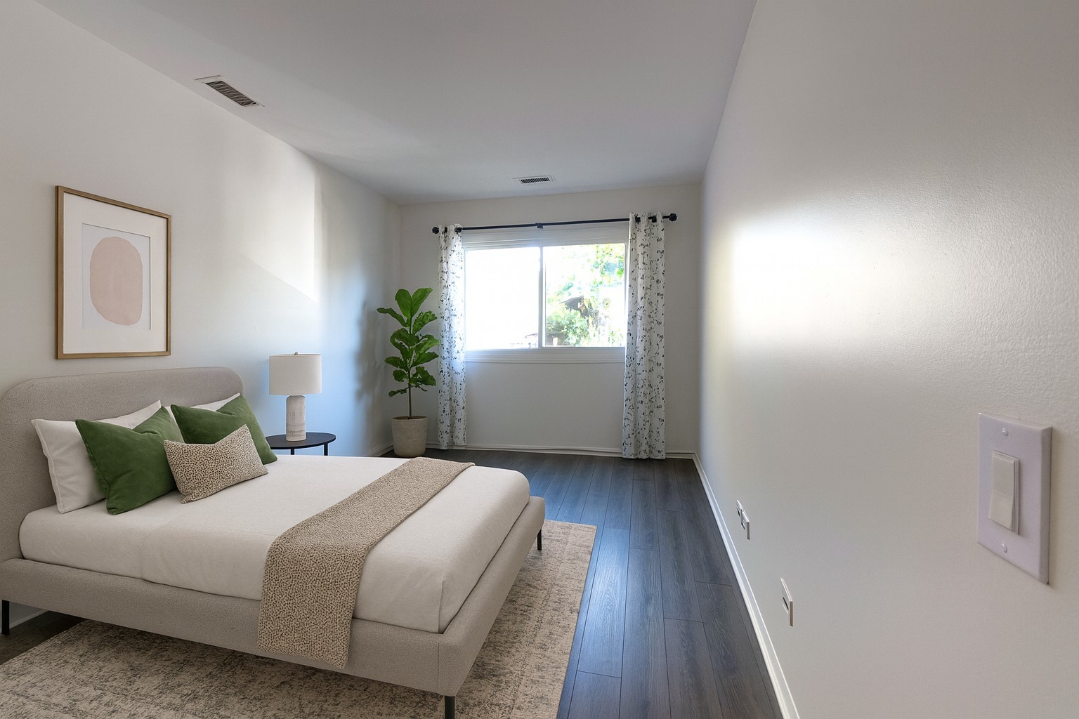 Evanston, Illinois 60202, United States, 3 Bedrooms Bedrooms, ,3 BathroomsBathrooms,Residential,Active,232116