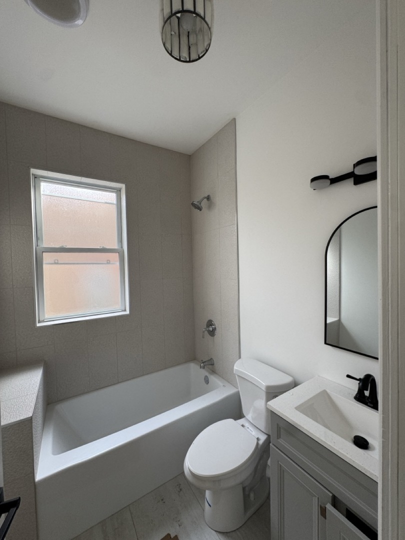 4751 W Monroe Street