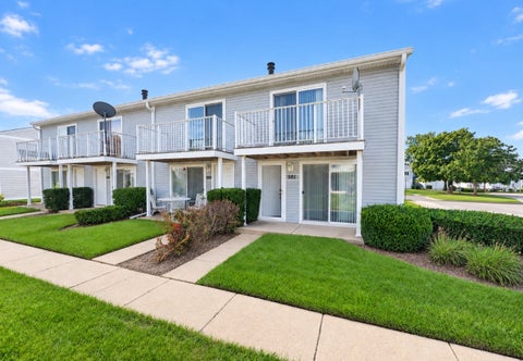 Tiny photo for 501 Meadow Green Lane, Round Lake Beach, IL 60073 (MLS # 12756702)