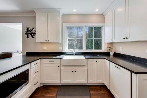 Tiny photo for 527 E Mayfair Road, Arlington Heights, IL 60005 (MLS # 12600107)