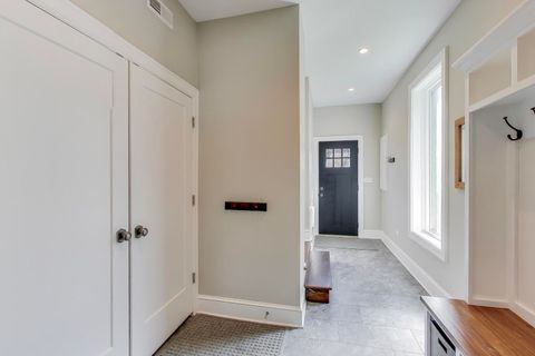 Tiny photo for 527 E Mayfair Road, Arlington Heights, IL 60005 (MLS # 12600107)