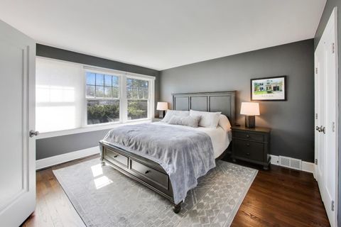 Tiny photo for 527 E Mayfair Road, Arlington Heights, IL 60005 (MLS # 12600107)