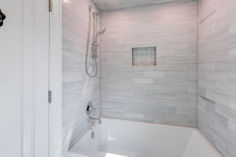 Tiny photo for 527 E Mayfair Road, Arlington Heights, IL 60005 (MLS # 12600107)