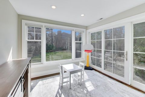 Tiny photo for 527 E Mayfair Road, Arlington Heights, IL 60005 (MLS # 12600107)