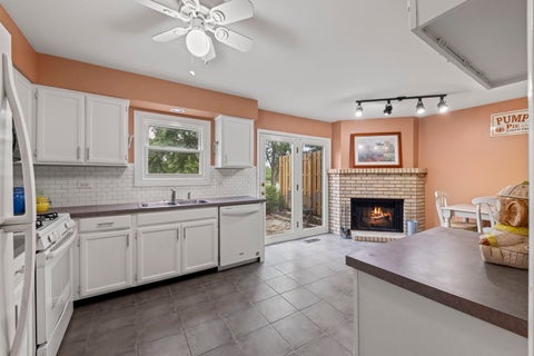 Tiny photo for 27W327 Providence Lane, Winfield, IL 60190 (MLS # 12712955)