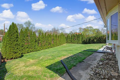 Tiny photo for 3617 25Th Avenue, Rock Island, IL 61201 (MLS # 12672944)