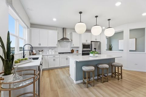 Tiny photo for 660 Redtop Way, Bolingbrook, IL 60490 (MLS # 12619313)