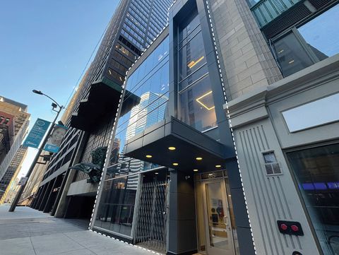 6 S Clark Street Chicago IL 60603
