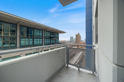 Tiny photo for 1305 S MICHIGAN Avenue #1508, Chicago, IL 60605 (MLS # 12574297)