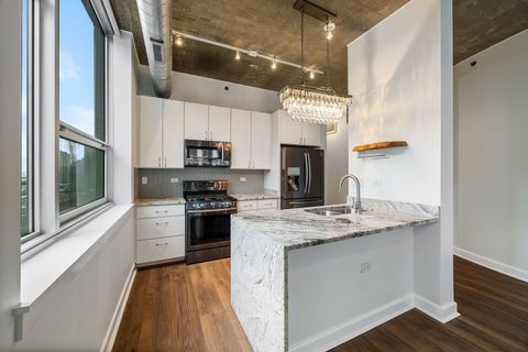 Tiny photo for 1305 S MICHIGAN Avenue #1508, Chicago, IL 60605 (MLS # 12574297)
