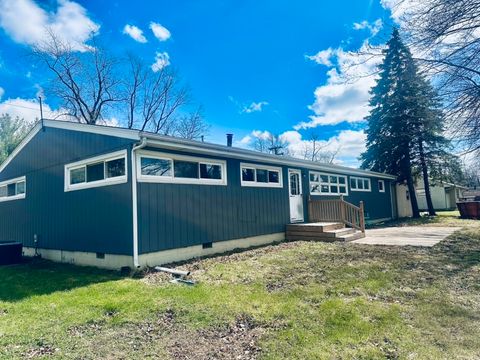 Tiny photo for 1111 N Bell Avenue E, Pontiac, IL 61764 (MLS # 12605147)