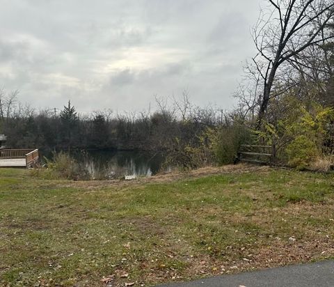 13 Hole In The Wall Road Wilmington IL 60481