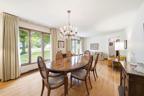 Tiny photo for 2141 Country Knoll Court, Elgin, IL 60123 (MLS # 12727326)