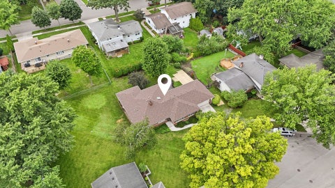 Tiny photo for 2141 Country Knoll Court, Elgin, IL 60123 (MLS # 12727326)
