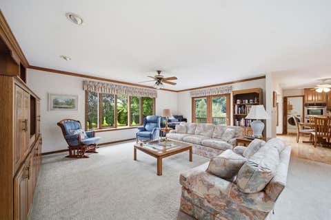 Tiny photo for 2141 Country Knoll Court, Elgin, IL 60123 (MLS # 12727326)