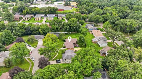 Tiny photo for 2141 Country Knoll Court, Elgin, IL 60123 (MLS # 12727326)