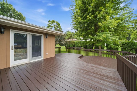 Tiny photo for 2141 Country Knoll Court, Elgin, IL 60123 (MLS # 12727326)