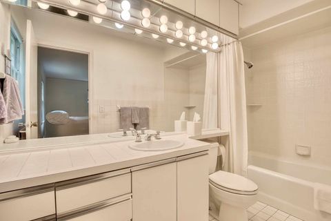 Tiny photo for 1448 Lawrence Avenue, Lake Forest, IL 60045 (MLS # 12481843)