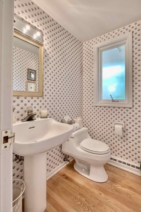 Tiny photo for 1448 Lawrence Avenue, Lake Forest, IL 60045 (MLS # 12481843)