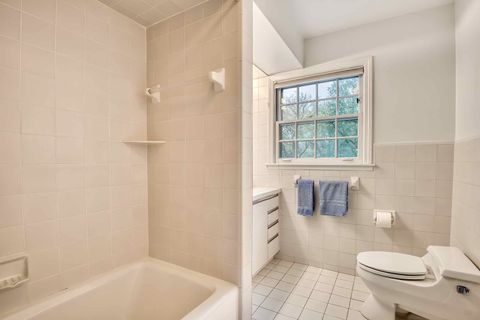 Tiny photo for 1448 Lawrence Avenue, Lake Forest, IL 60045 (MLS # 12481843)