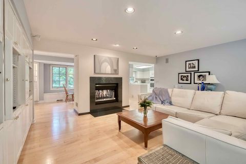 Tiny photo for 1448 Lawrence Avenue, Lake Forest, IL 60045 (MLS # 12481843)