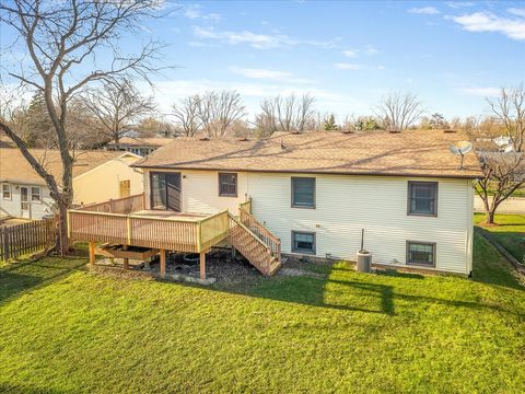 Tiny photo for 545 Andrew Lane, Lake Zurich, IL 60047 (MLS # 12614941)