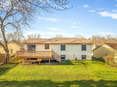 Tiny photo for 545 Andrew Lane, Lake Zurich, IL 60047 (MLS # 12614941)