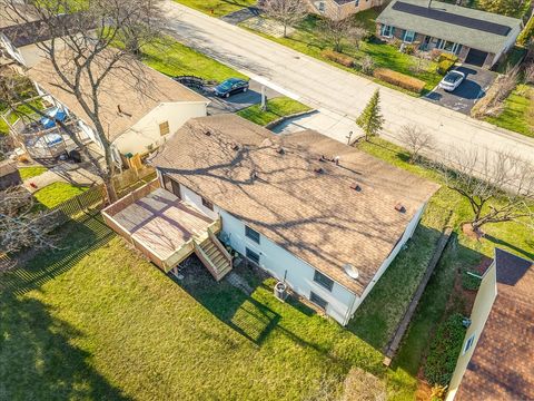 Tiny photo for 545 Andrew Lane, Lake Zurich, IL 60047 (MLS # 12614941)