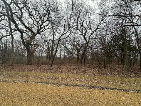 327 Wild Cherry Drive Dixon IL 61021