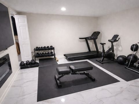 Tiny photo for 2605 W 83rd Place, Chicago, IL 60652 (MLS # 12636338)