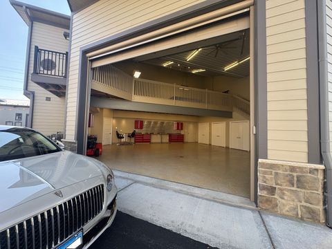 2256 Ferry Road 101 Naperville IL 60563