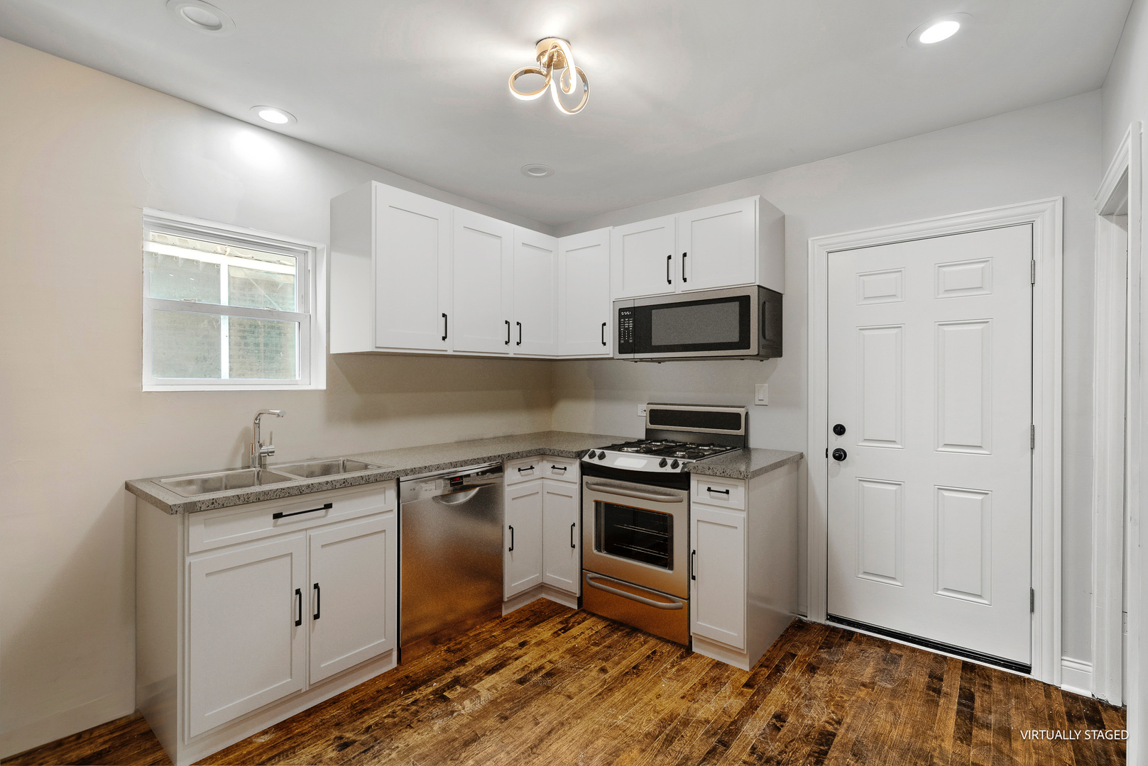 5418 W Flournoy Street